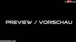 Világos Szőke tinédzser pipi sztrapkóban pattan a faszra kint a castingon