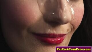 Dögös csipkés szépség méretes adag arcon